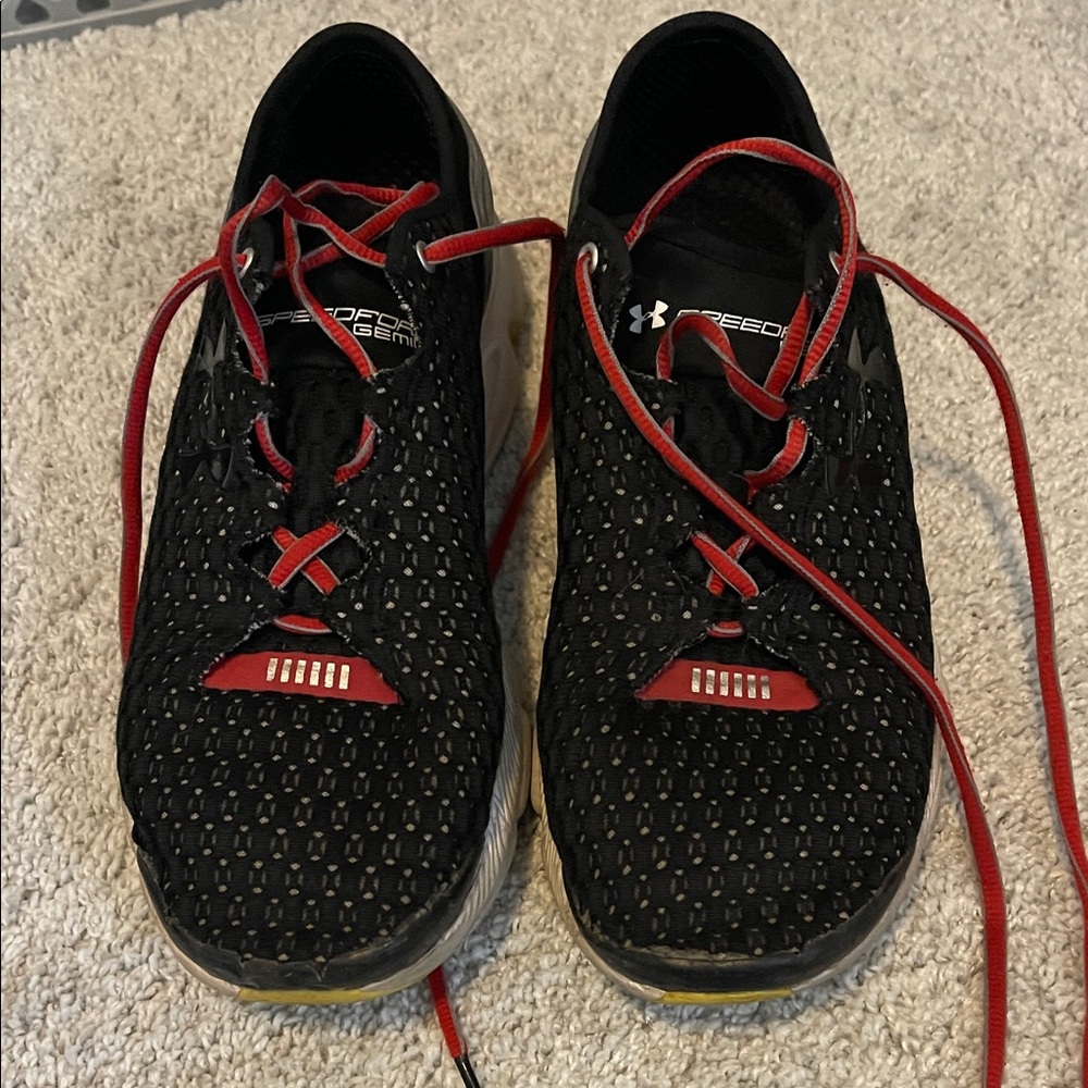 Under Armour Men's Black and Red Athletic Shoes